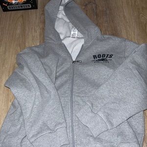 Roots hoodie zipped